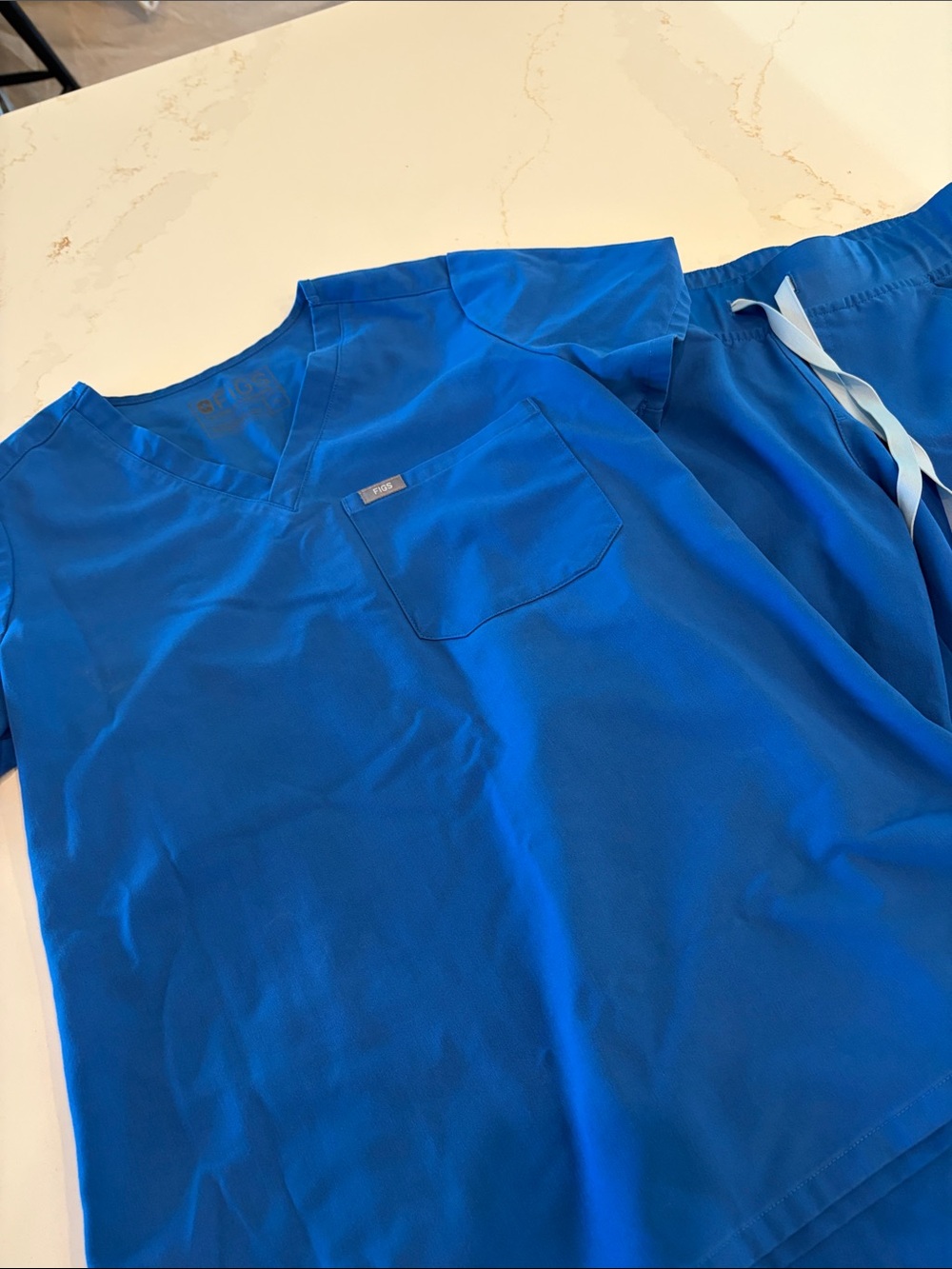 FIGS Women's V-Neck Scrub Top and jogger Pant Set in Royal Blue size Small
